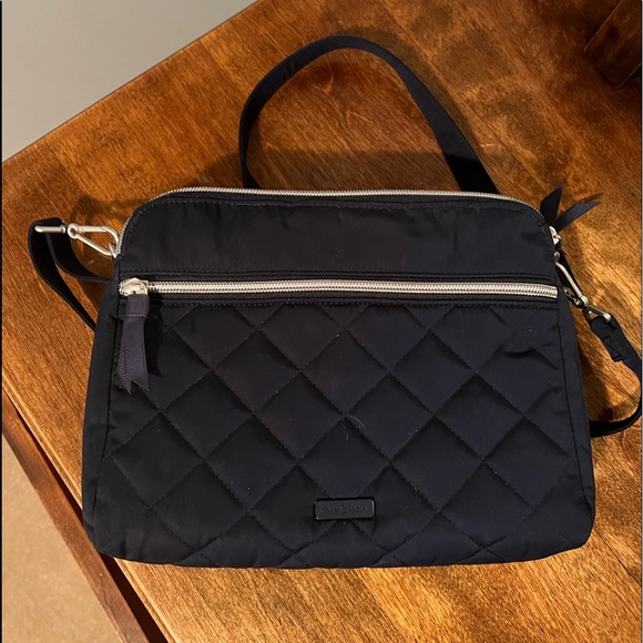 Vera Bradley Handbags - Vera Bradley crossbody bag